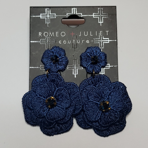 Romeo & Juliet Couture Jewelry - Romeo and Juliet Couture Navy flower earrings